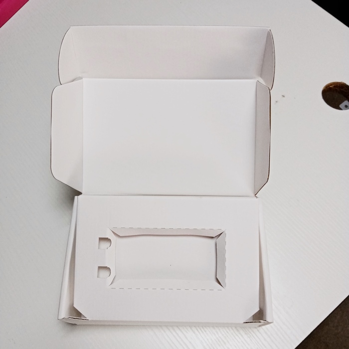 Biodegradable white tuck top mailer boxes