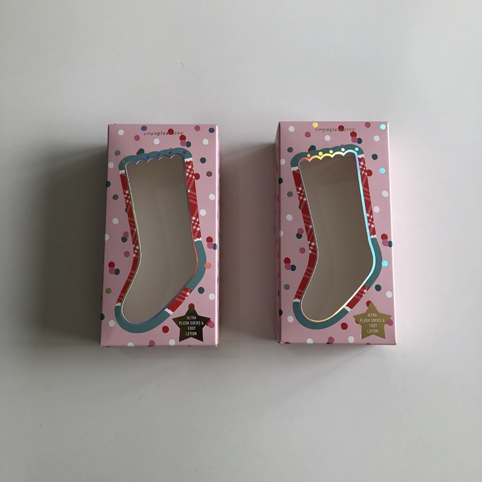 Custom sock packaging with window