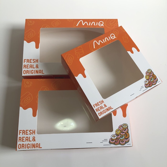 Single individual donut box packaging